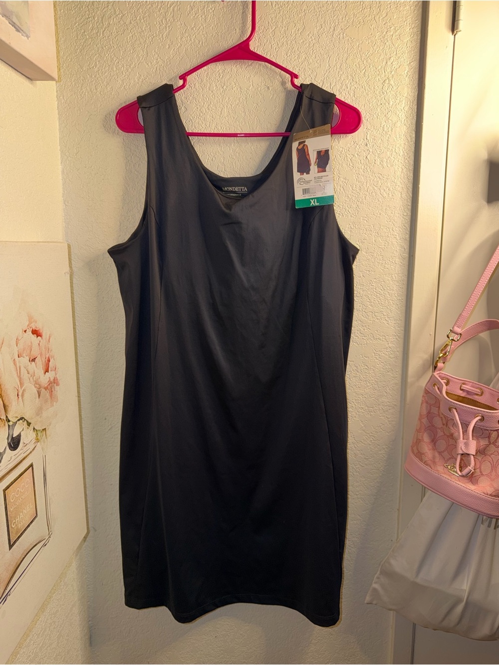 Mondetta Black Sleeveless Midi Shift Dress
